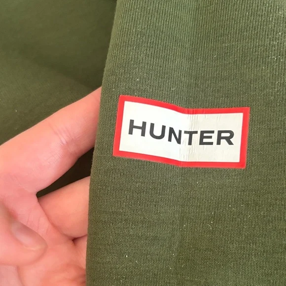 Hunter Brand Women's Sweater - Picture 4 of 6